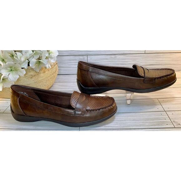 Wear Ever Britton Brown Faux Leather Loafer with Perforated topside S:7 - Picture 2 of 10